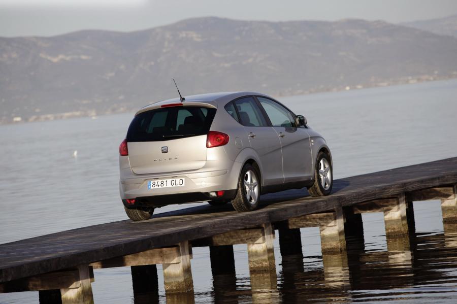  Seat Altea 2009 года  (фото 42 из 78)